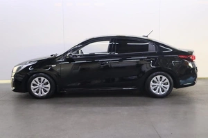 Седан Kia Rio 2019 года, 1390000 рублей, Брянск