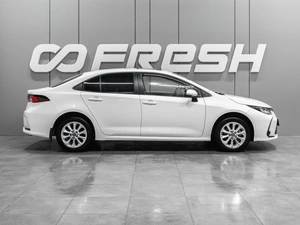 Седан Toyota Corolla 2021 года, 1768000 рублей, Тюмень