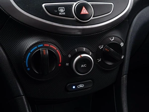 Хетчбэк Hyundai Solaris 2013 года, 1050000 рублей, Краснодар