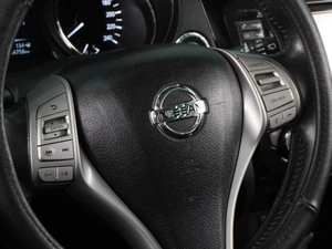 Внедорожник Nissan X-Trail 2016 года, 1619000 рублей, Воронеж