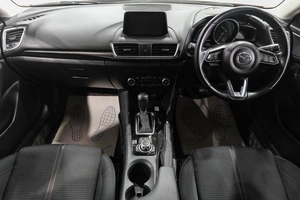Хетчбэк Mazda Axela 2017 года, 1549000 рублей, Новокузнецк