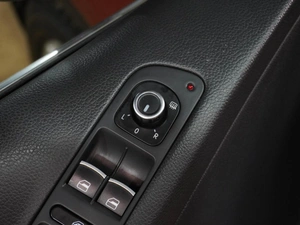 Внедорожник Volkswagen Tiguan 2010 года, 1189000 рублей, Воронеж