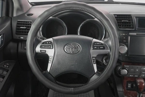 Внедорожник Toyota Highlander 2013 года, 2399000 рублей, Кемерово