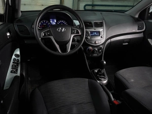 Седан Hyundai Solaris 2015 года, 999000 рублей, Воронеж