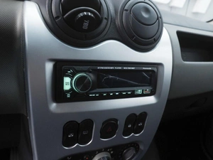 Седан Renault Logan 2011 года, 600000 рублей, Ростов-на-Дону