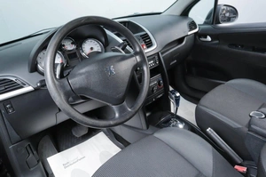 Хетчбэк Peugeot 207 2010 года, 399000 рублей, Челябинск