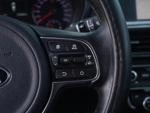 Седан Kia Optima 2017 года, 1710111 рублей, Тверь