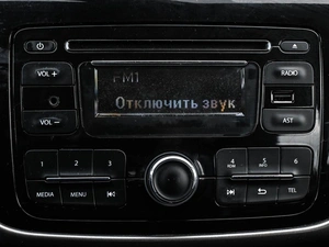 Хетчбэк Renault Sandero 2015 года, 774000 рублей, Кирилловка