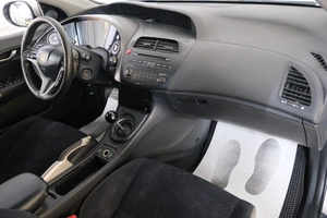 Хетчбэк Honda Civic 2007 года, 719000 рублей, Омск