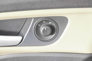 Седан Chevrolet Monza 2021 года, 1699000 рублей, Кемерово