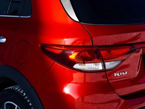 Хетчбэк Kia Rio X-Line 2020 года, 1860000 рублей, Тверь