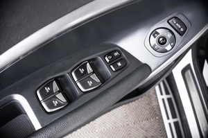 Внедорожник Hyundai Santa Fe 2017 года, 2039000 рублей, Пермь