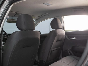 Седан Kia Rio 2018 года, 1402000 рублей, Омск
