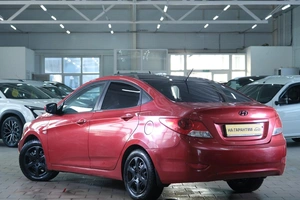 Седан Hyundai Solaris 2012 года, 789000 рублей, Омск