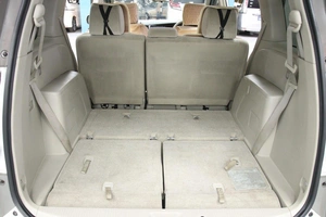 Минивэн Toyota Isis 2008 года, 998000 рублей, Солонцы