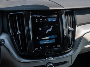 Внедорожник Volvo XC60 2021 года, 4050000 рублей, Краснодар