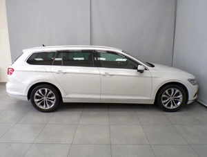 Седан Volkswagen Passat 2015 года, 1699500 рублей, Красноярск