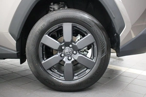 Внедорожник Toyota RAV4 2026 года, 4395000 рублей, Красноярск