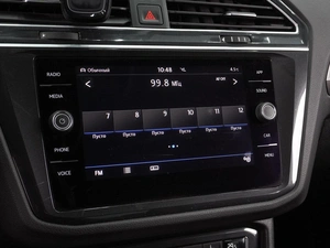 Внедорожник Volkswagen Tiguan 2018 года, 2334000 рублей, Воронеж