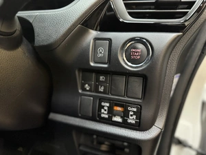 Минивэн Toyota Noah 2020 года, 2297000 рублей, Красноярск
