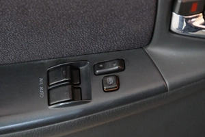 Хетчбэк Toyota Corolla 2002 года, 569000 рублей, Омск