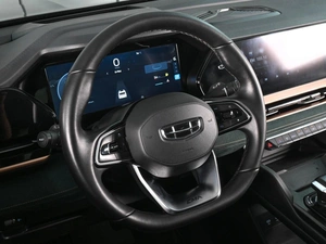 Внедорожник Geely Monjaro 2023 года, 3175000 рублей, Ростов-на-Дону
