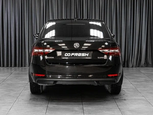 Лифтбек Skoda Superb 2018 года, 2399000 рублей, Тюмень