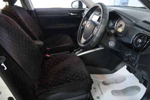 Универсал Toyota Corolla Fielder 2019 года, 1599000 рублей, Омск