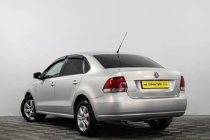 Седан Volkswagen Polo 2011 года, 649000 рублей, Сургут