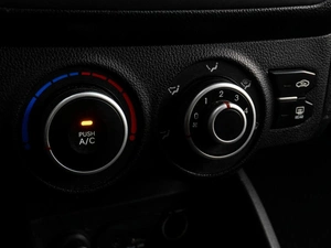 Хетчбэк Kia Rio 2012 года, 649000 рублей, Тюмень