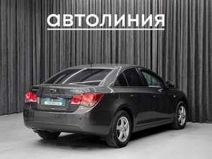 Седан Chevrolet Cruze 2010 года, 635000 рублей, Красноярск
