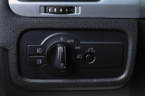Внедорожник Volkswagen Touareg 2011 года, 1689000 рублей, Челябинск