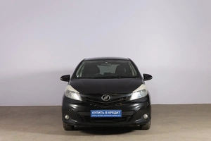 Хетчбэк Toyota Vitz 2013 года, 899000 рублей, Новосибирск