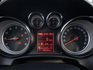 Хетчбэк Opel Astra GTC 2014 года, 1050000 рублей, Краснодар