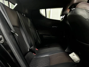 Внедорожник Toyota C-HR 2018 года, 1989000 рублей, Ачинск