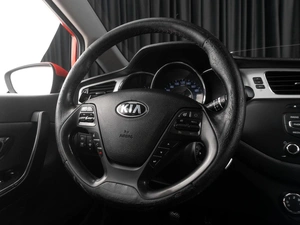Хетчбэк Kia Ceed 2014 года, 839000 рублей, Тюмень