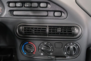 Внедорожник ВАЗ (LADA) Niva Travel 2023 года, 1169000 рублей, Омск