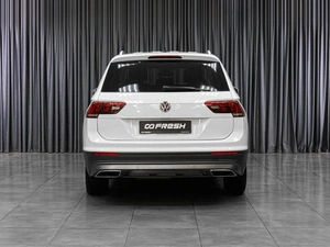 Внедорожник Volkswagen Tiguan 2018 года, 2119000 рублей, Тюмень