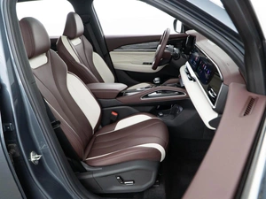 Внедорожник Geely Monjaro 2023 года, 3249999 рублей, Москва