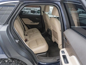 Внедорожник Jaguar F-Pace 2018 года, 3399000 рублей, Санкт-Петербург