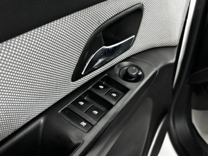 Хетчбэк Chevrolet Cruze 2013 года, 650000 рублей, Ачинск