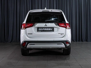 Внедорожник Mitsubishi Outlander 2019 года, 3559000 рублей, Волгоград
