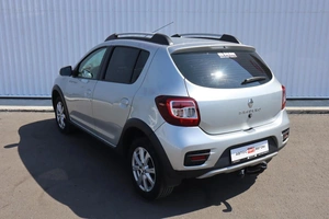 Хэтчбек Renault Sandero 2021 года, 1180000 рублей, Брянск