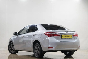 Седан Toyota Corolla 2013 года, 1399000 рублей, Новокузнецк