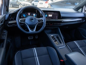 Хетчбэк Volkswagen Golf 2024 года, 3460000 рублей, Волгоград