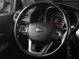 Седан Kia Rio 2014 года, 1159000 рублей, Тюмень