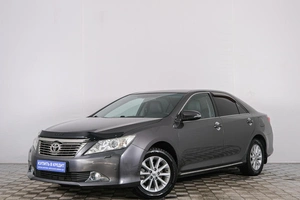 Седан Toyota Camry 2013 года, 1999000 рублей, Красноярск