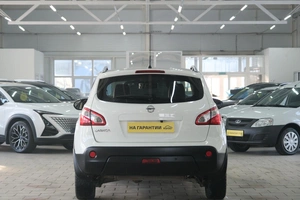 Внедорожник Nissan Qashqai 2011 года, 1289000 рублей, Омск