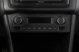 Седан Volkswagen Polo 2013 года, 619000 рублей, Кемерово