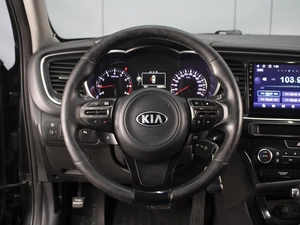 Седан Kia Optima 2013 года, 1240000 рублей, Омск